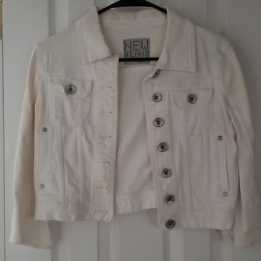 White 3/4 jean jacket